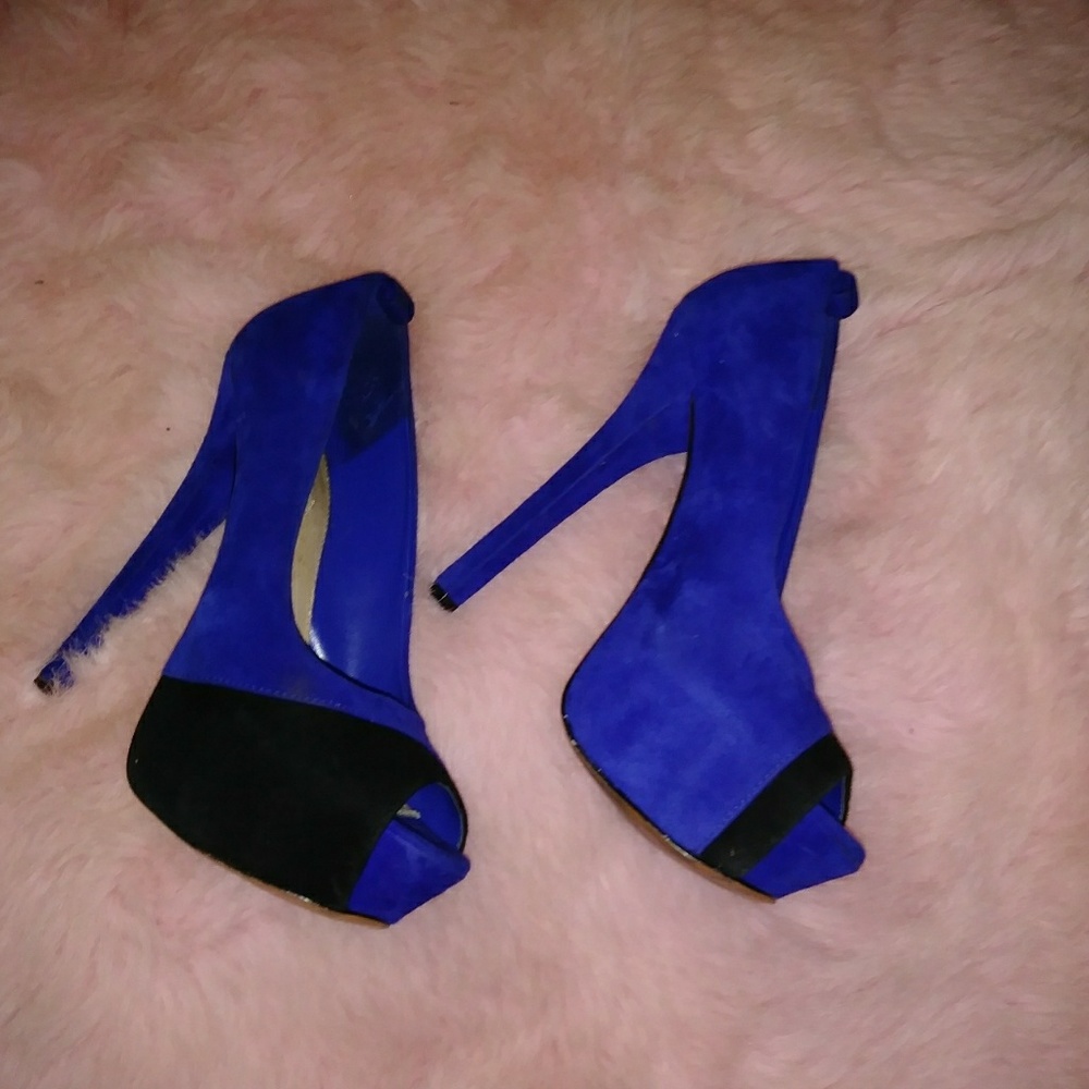 H by Halston Size 6 Stiletto Peep Toe Pumps